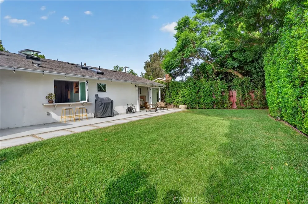 184 E Bay Costa Mesa, CA 92627