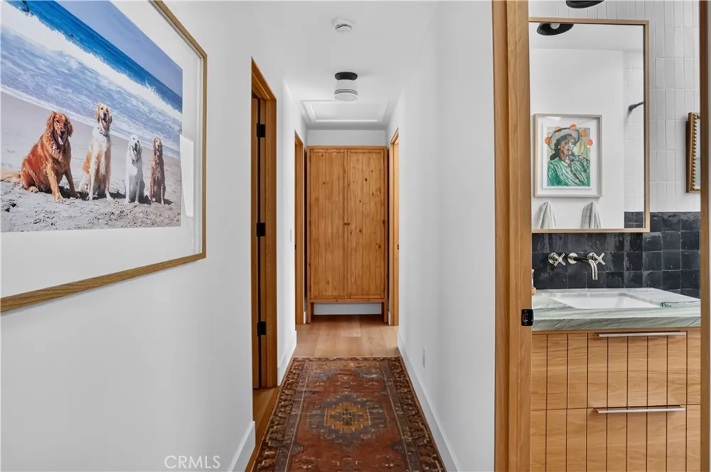 184 E Bay Costa Mesa, CA 92627