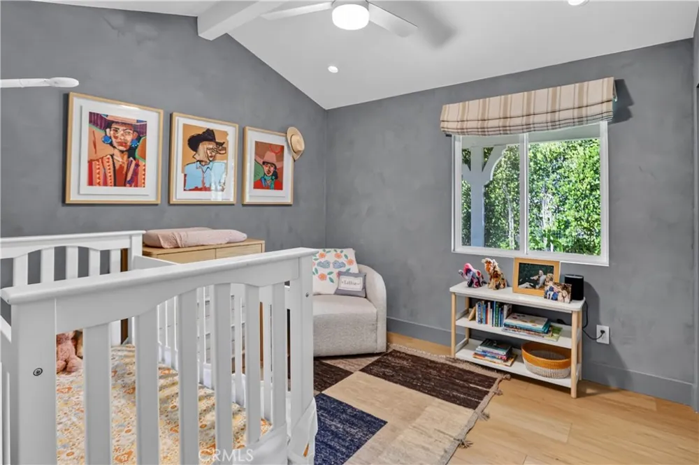 184 E Bay Costa Mesa, CA 92627