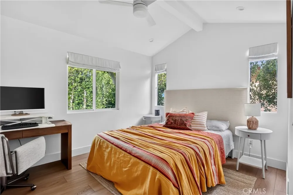 184 E Bay Costa Mesa, CA 92627