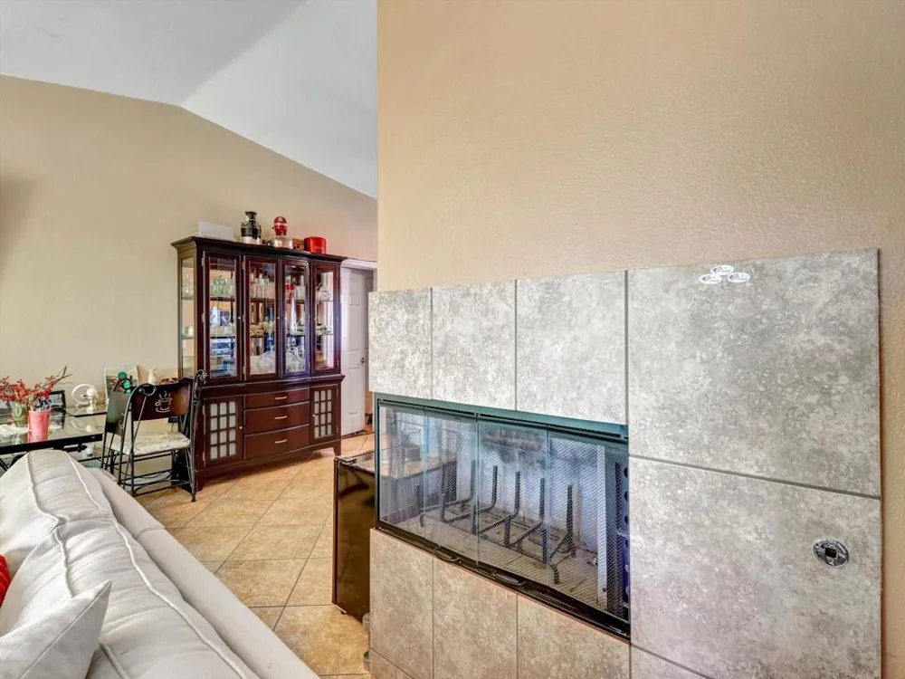 1426 Catalina Avenue Salton City, CA 92274