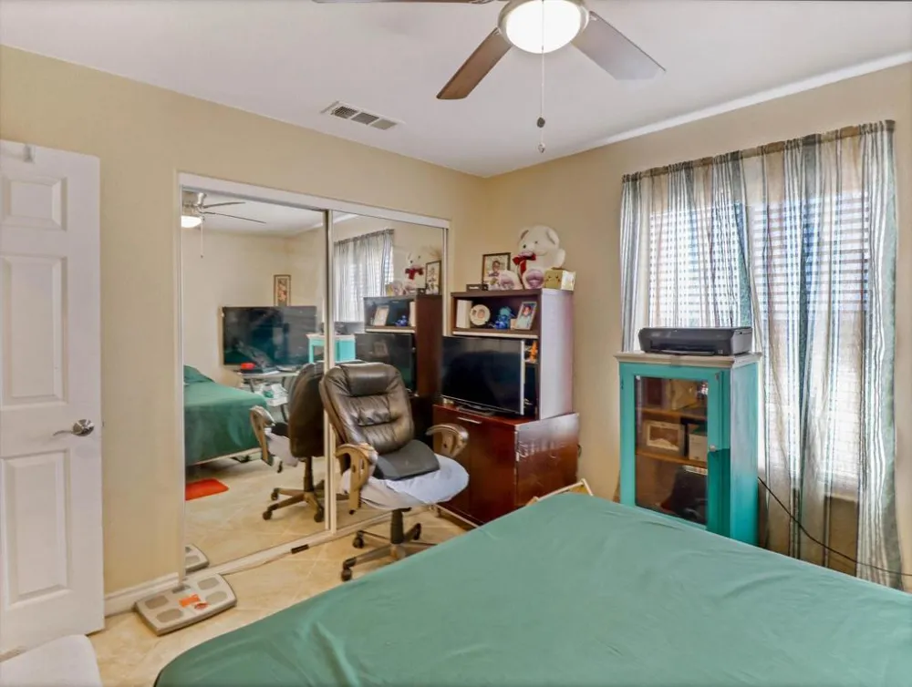 1426 Catalina Avenue Salton City, CA 92274