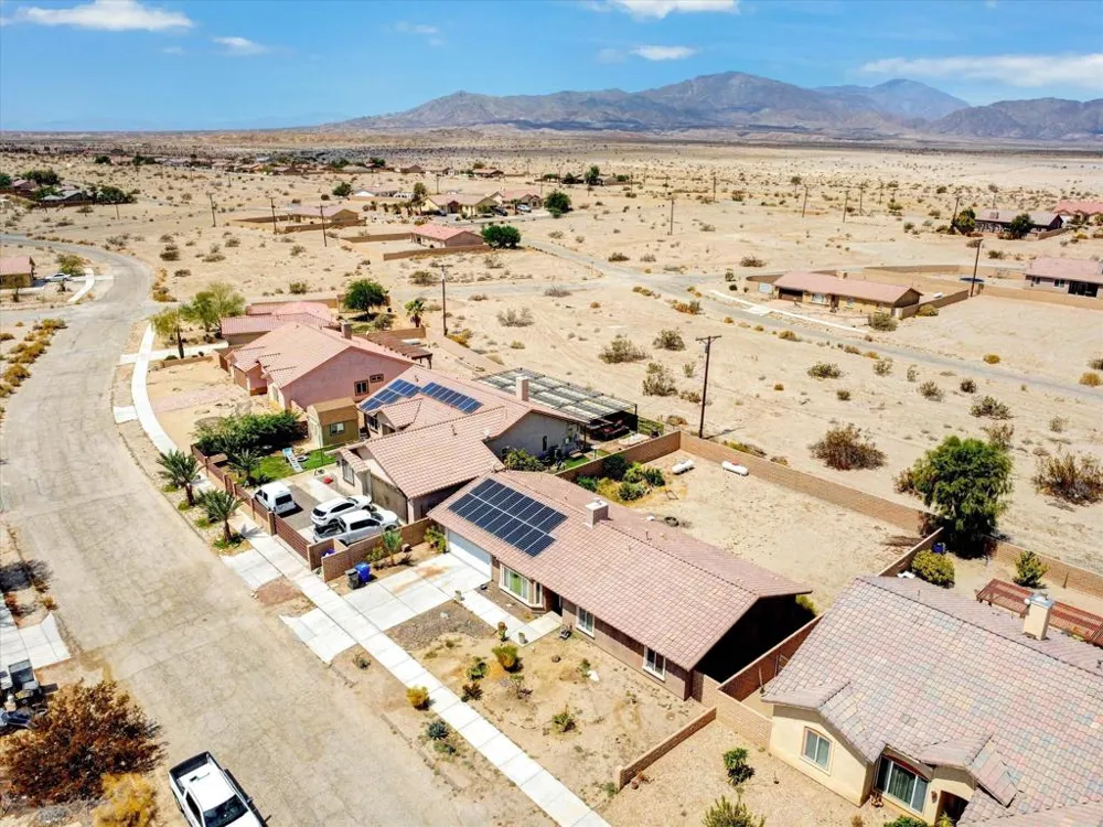 1426 Catalina Avenue Salton City, CA 92274