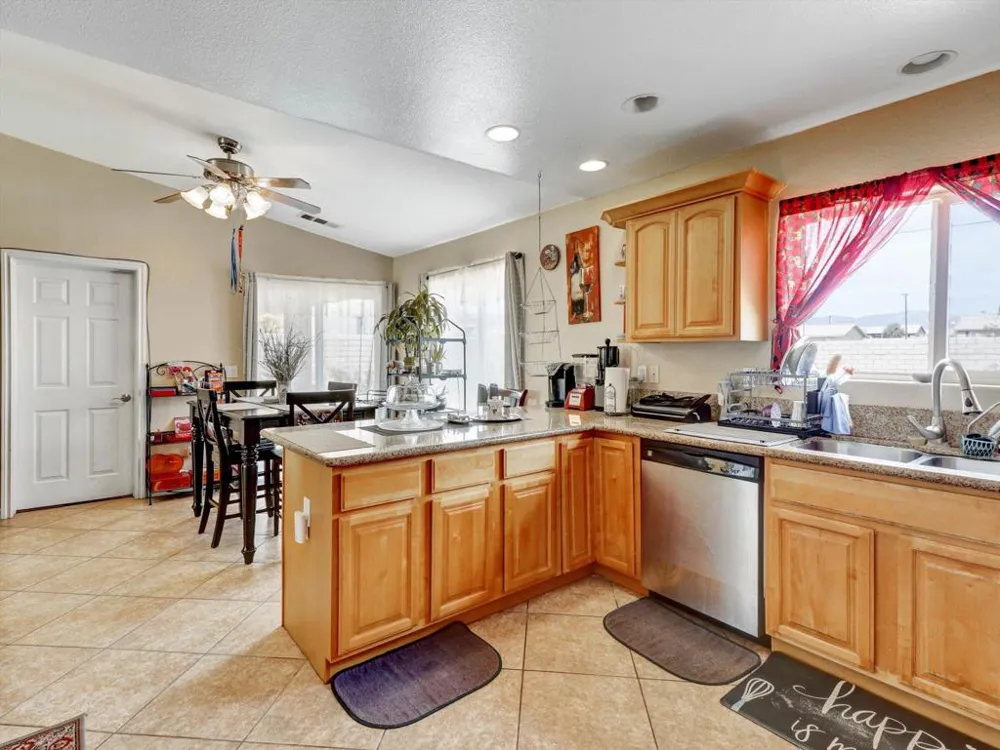 1426 Catalina Avenue Salton City, CA 92274