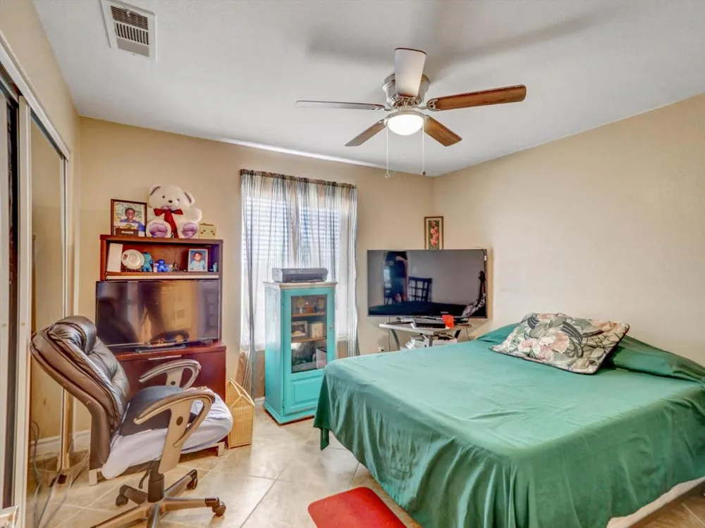 1426 Catalina Avenue Salton City, CA 92274