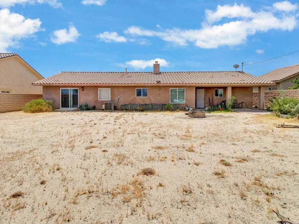 1426 Catalina Avenue Salton City, CA 92274