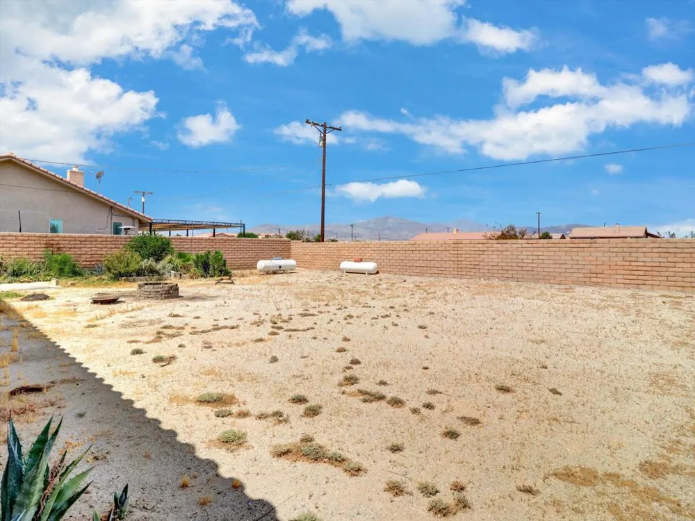 1426 Catalina Avenue Salton City, CA 92274