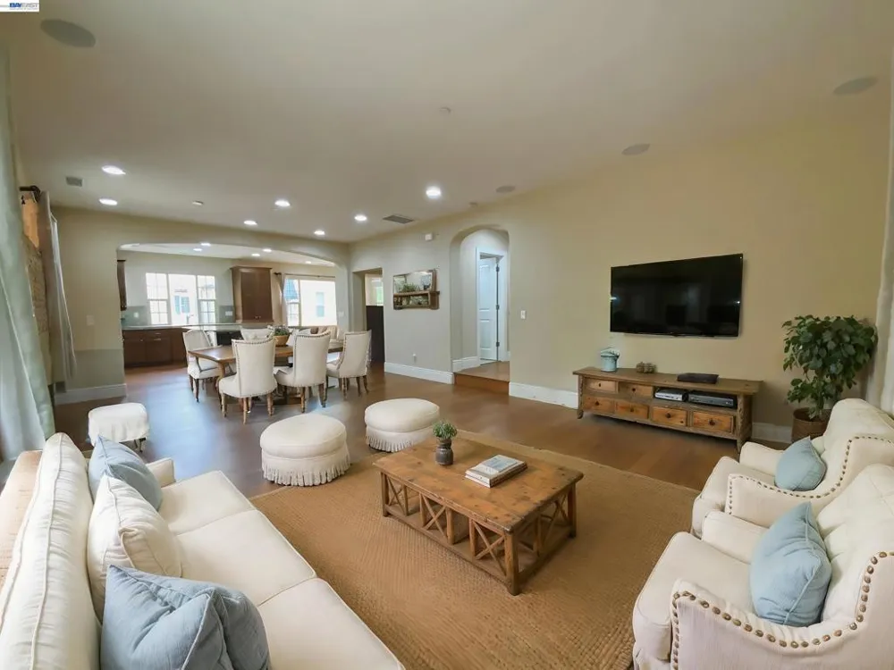 69 Pimentel Cir Milpitas, CA 95035