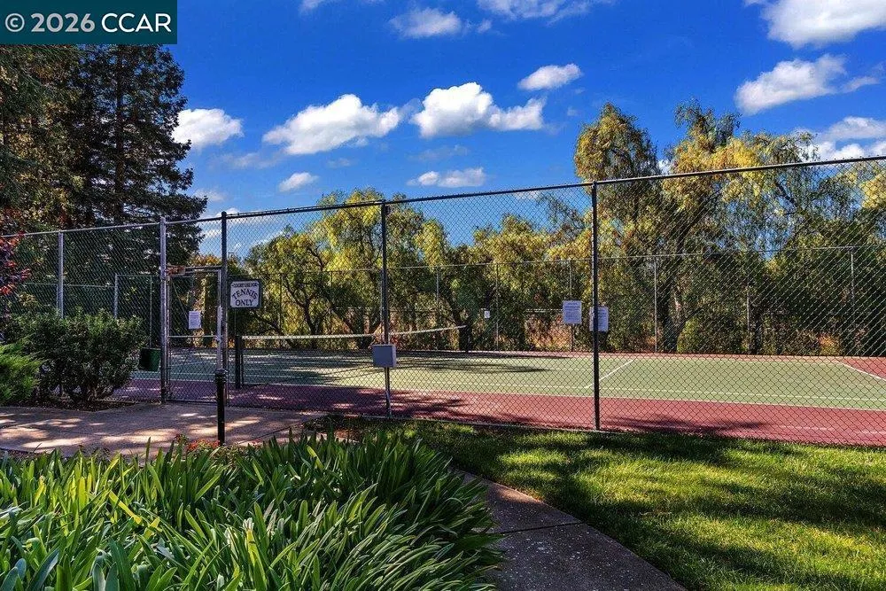 564 Churchill Downs Ct Walnut Creek, CA 94597