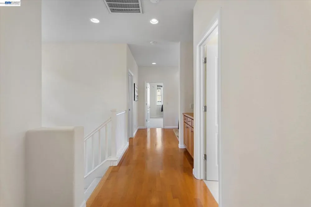 1169 Hillery Way Alameda, CA 94502
