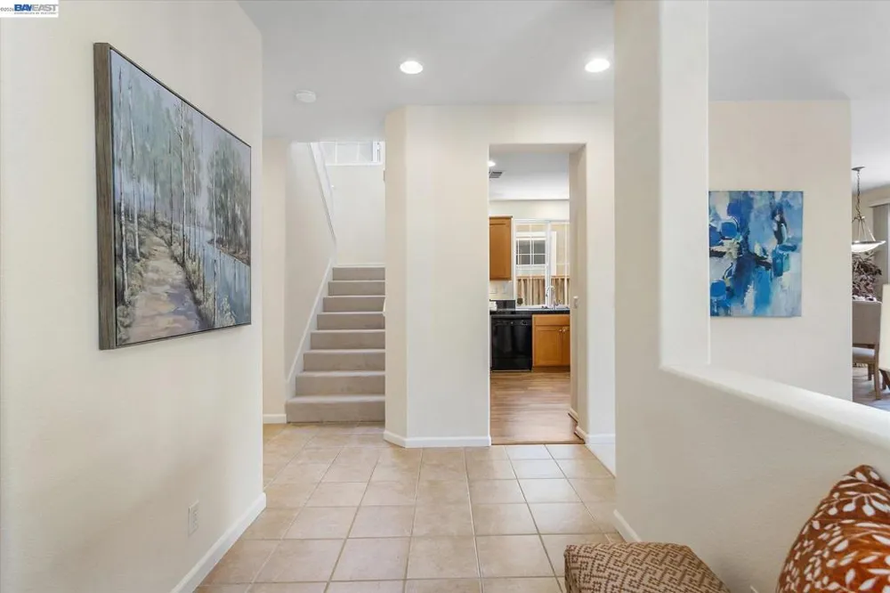 1169 Hillery Way Alameda, CA 94502