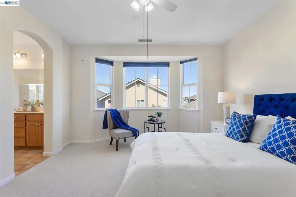 1169 Hillery Way Alameda, CA 94502