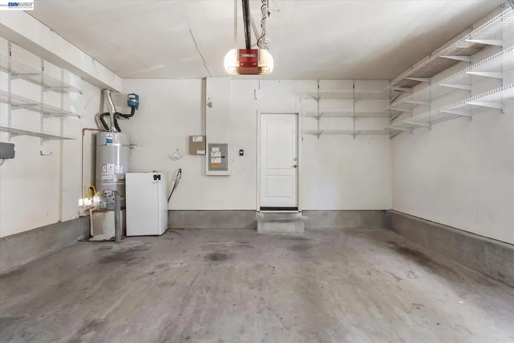1169 Hillery Way Alameda, CA 94502