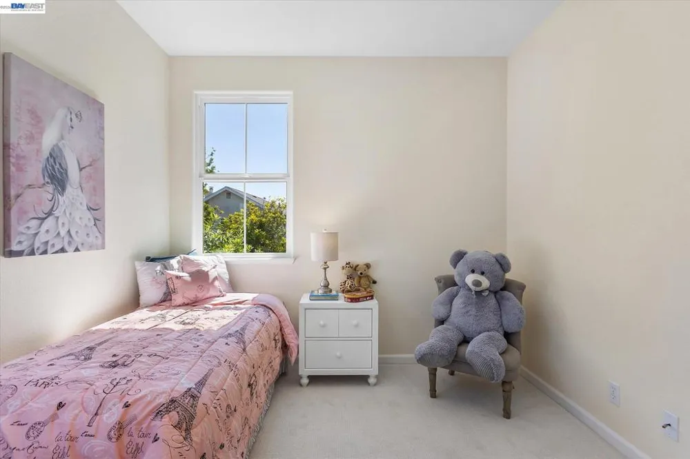 1169 Hillery Way Alameda, CA 94502
