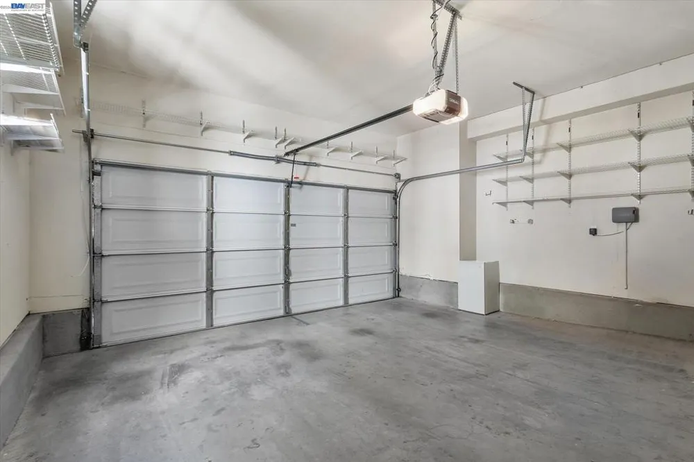 1169 Hillery Way Alameda, CA 94502