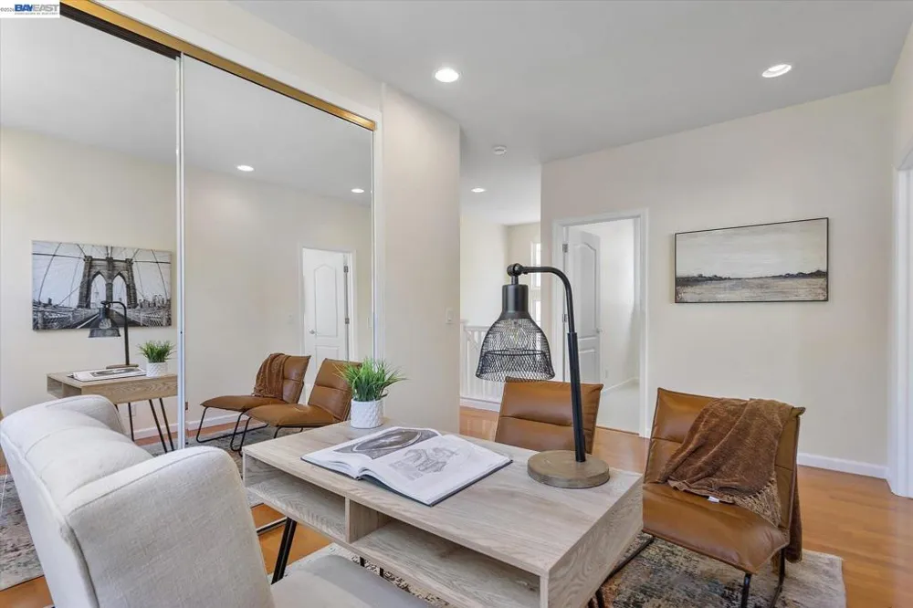 1169 Hillery Way Alameda, CA 94502