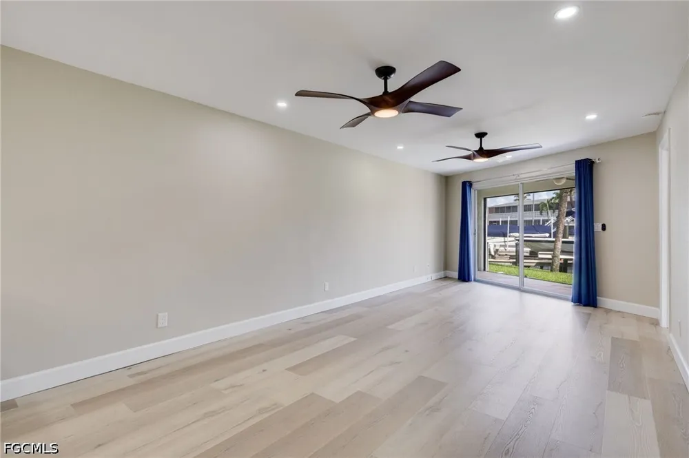 Manor Court #4 Cape Coral, FL 33904