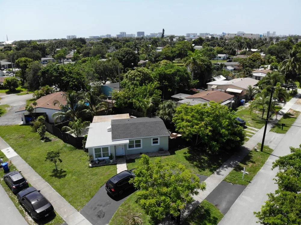 2480 NE 13th Terrace Pompano Beach, FL 33064