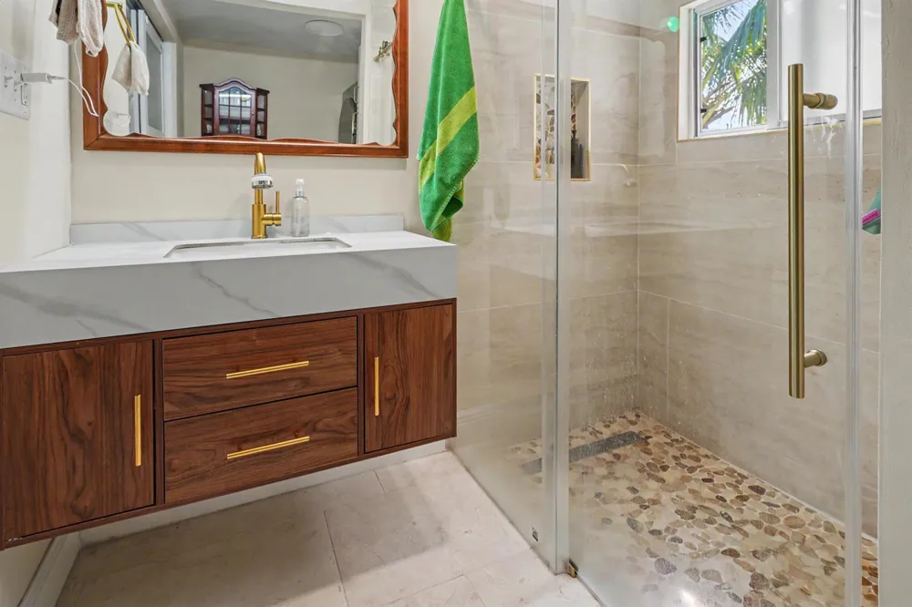 2480 NE 13th Terrace Pompano Beach, FL 33064
