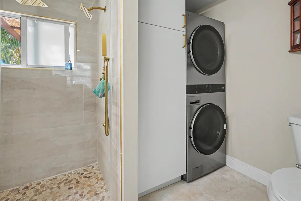 2480 NE 13th Terrace Pompano Beach, FL 33064