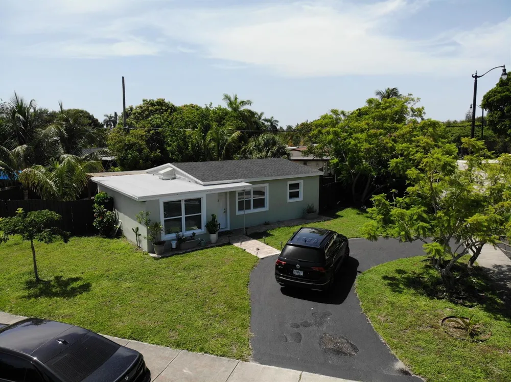 2480 NE 13th Terrace Pompano Beach, FL 33064