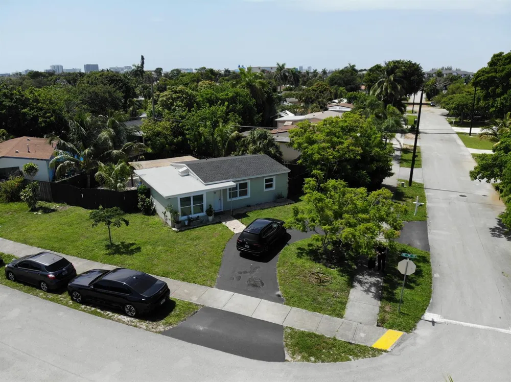 2480 NE 13th Terrace Pompano Beach, FL 33064
