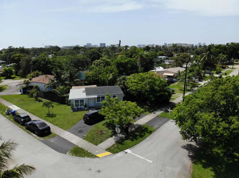 2480 NE 13th Terrace Pompano Beach, FL 33064