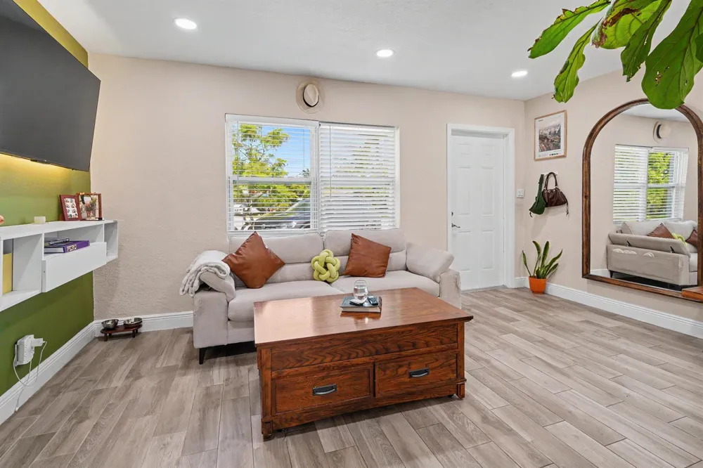 2480 NE 13th Terrace Pompano Beach, FL 33064