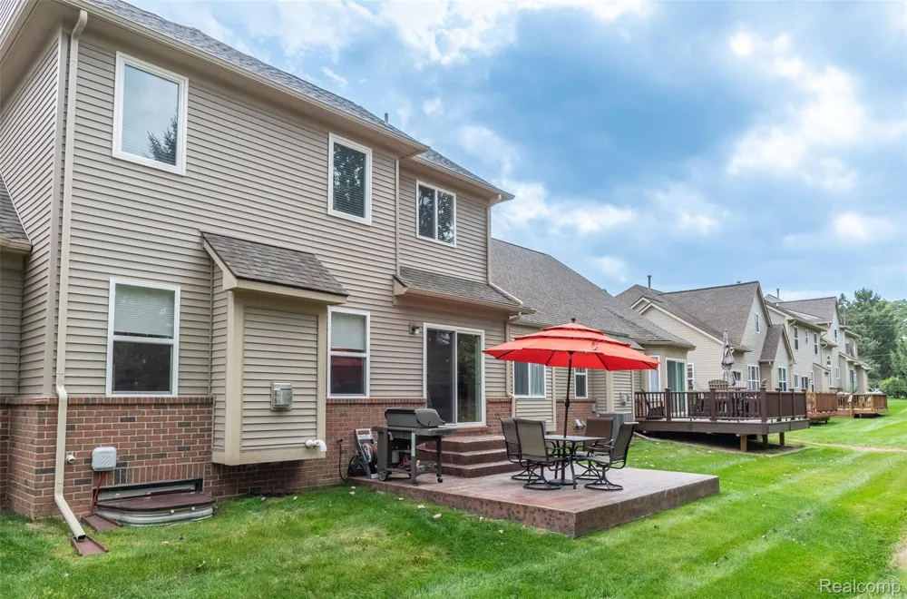 9056 Rhyan Road White Lake Charter Township, MI 48386