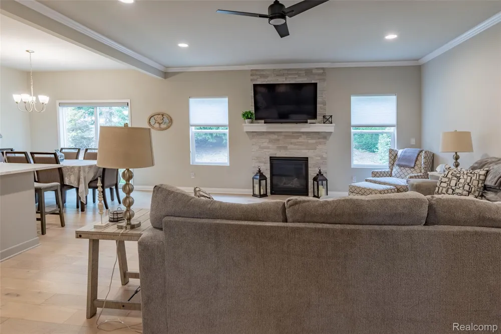 9056 Rhyan Road White Lake Charter Township, MI 48386