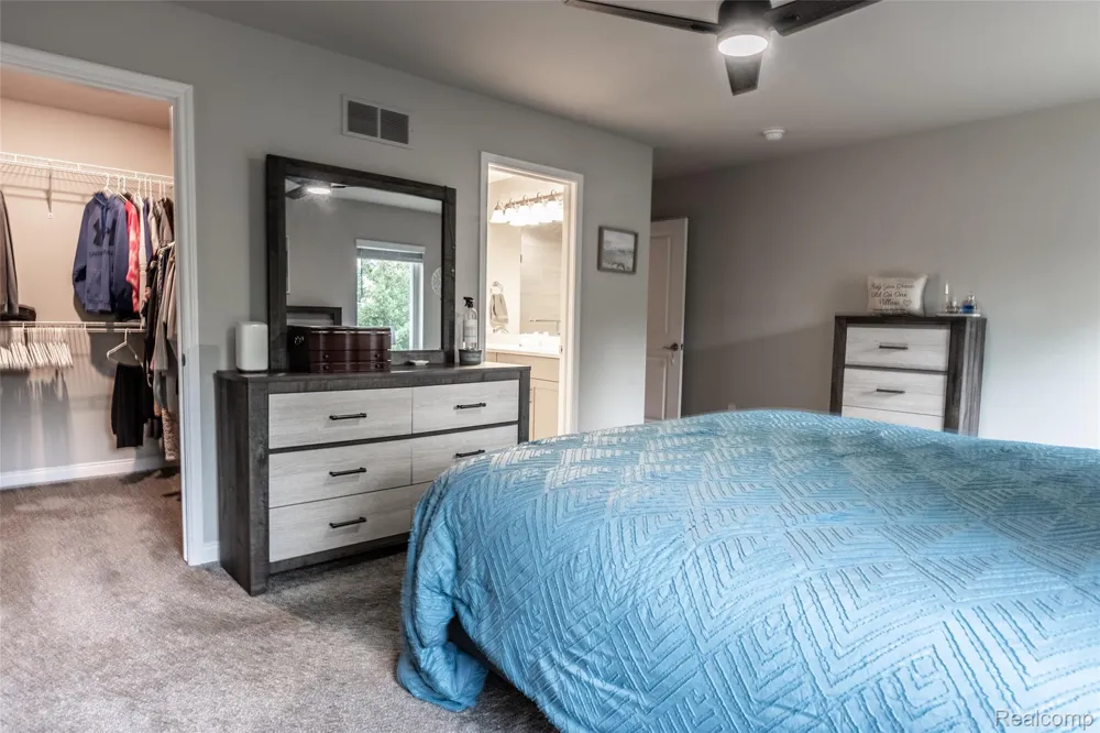 9056 Rhyan Road White Lake Charter Township, MI 48386