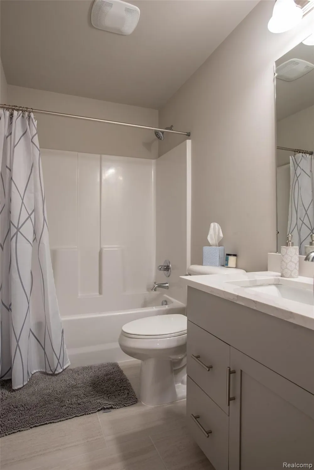 9056 Rhyan Road White Lake Charter Township, MI 48386
