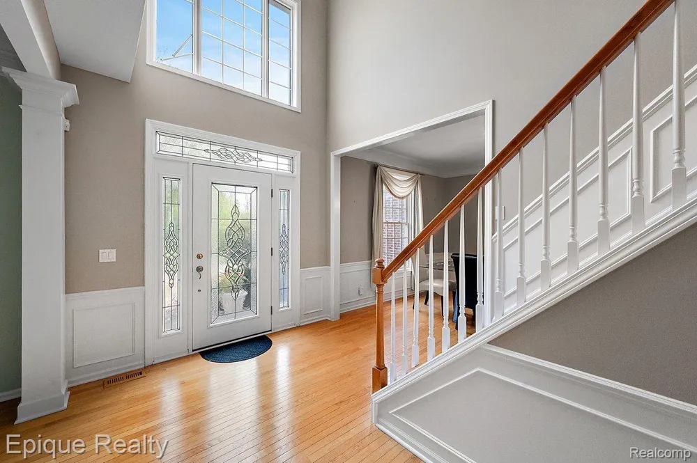 1909 Catlin Drive Rochester City, MI 48306