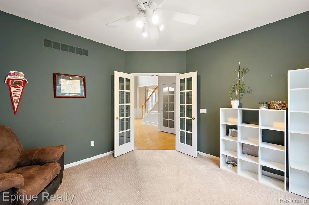1909 Catlin Drive Rochester City, MI 48306