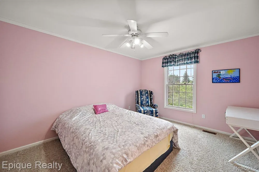 1909 Catlin Drive Rochester City, MI 48306