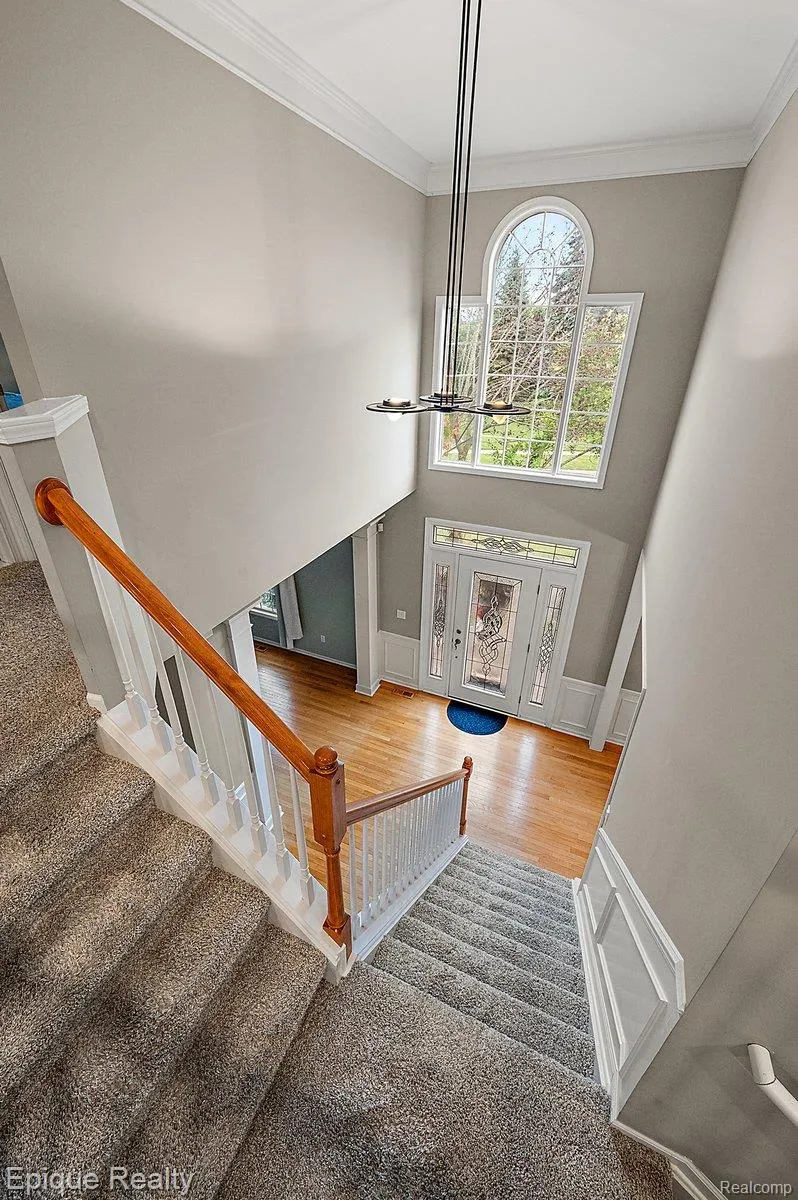 1909 Catlin Drive Rochester City, MI 48306