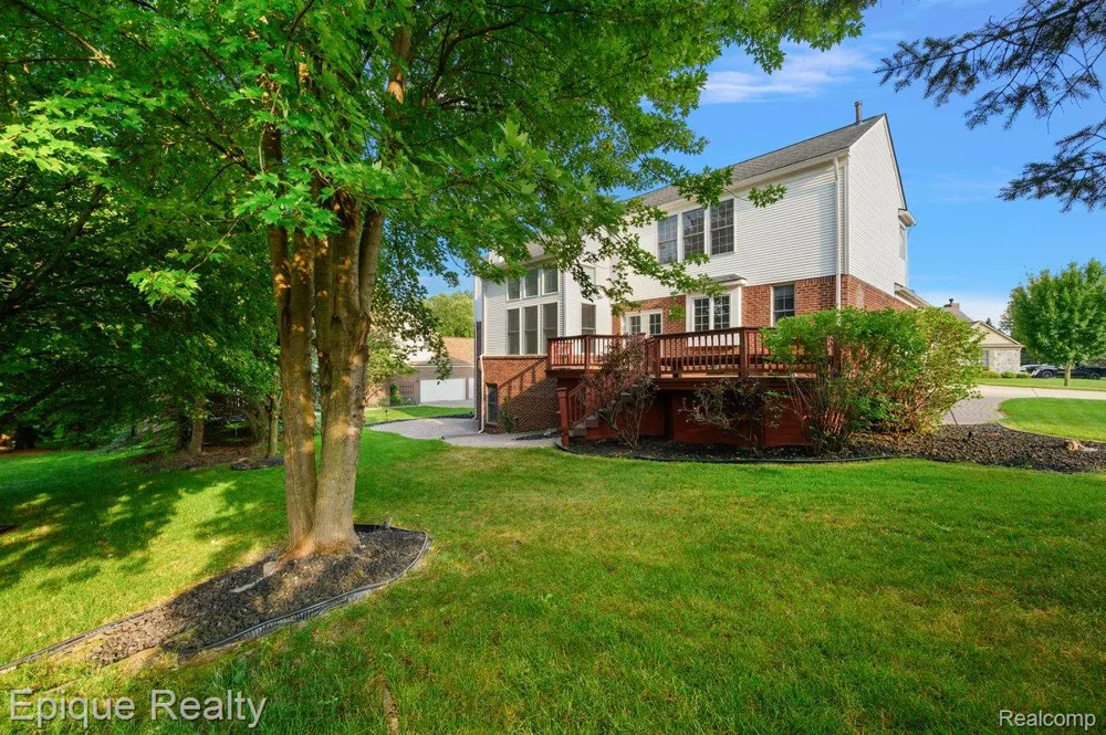 1909 Catlin Drive Rochester City, MI 48306