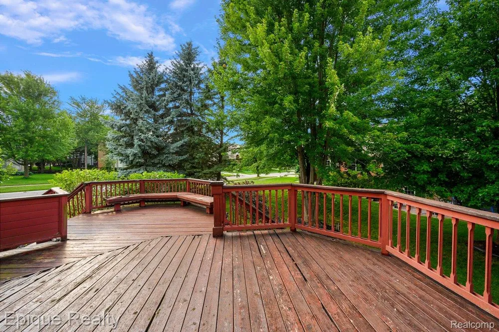 1909 Catlin Drive Rochester City, MI 48306