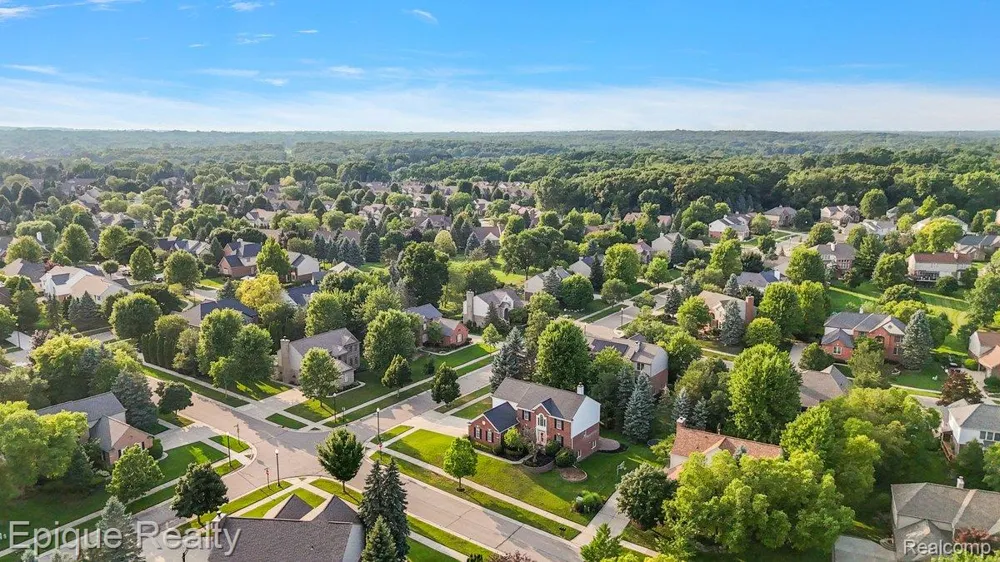1909 Catlin Drive Rochester City, MI 48306