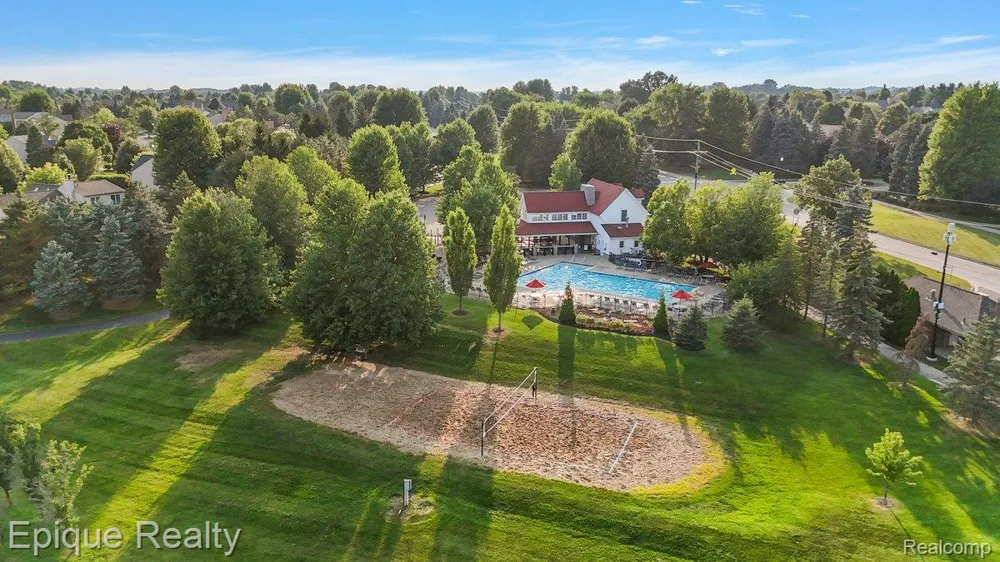 1909 Catlin Drive Rochester City, MI 48306