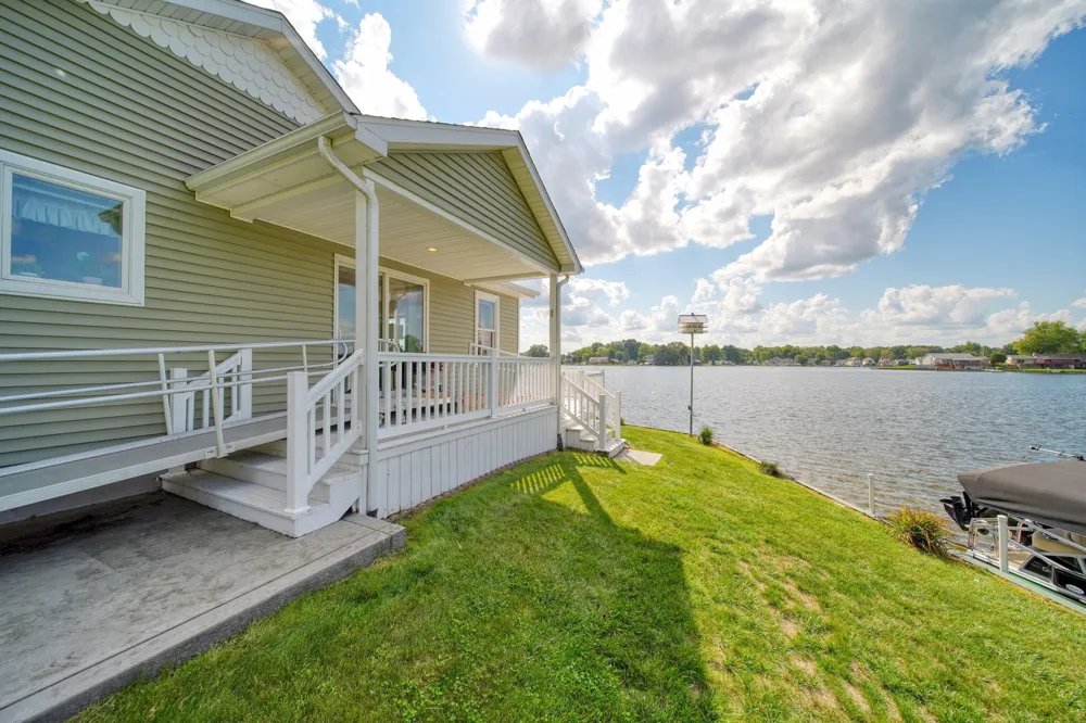 230 Cooks Landing Leoni Township, MI 49254