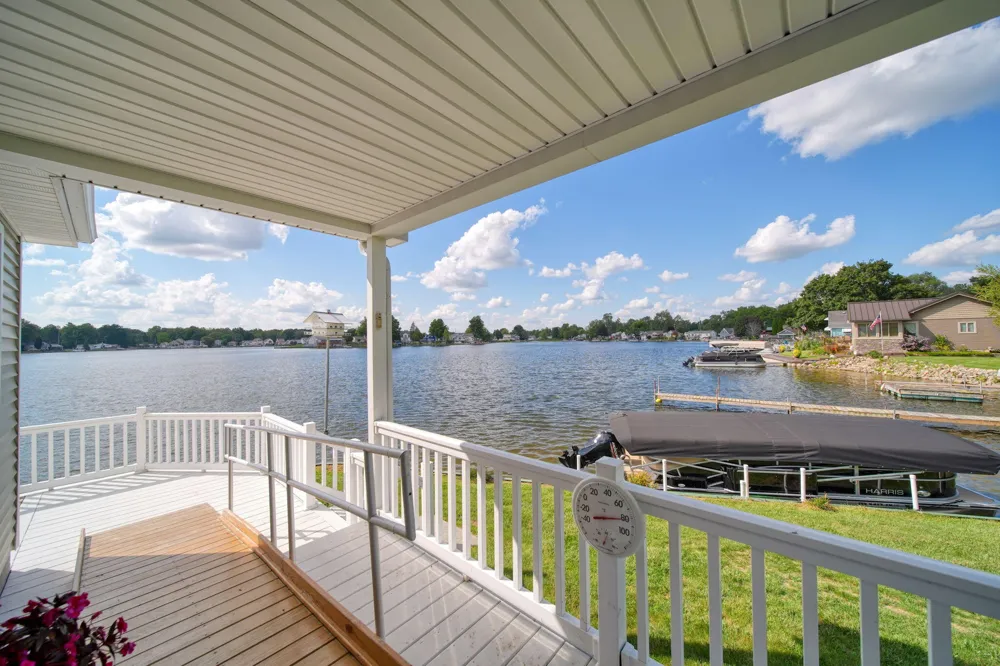 230 Cooks Landing Leoni Township, MI 49254