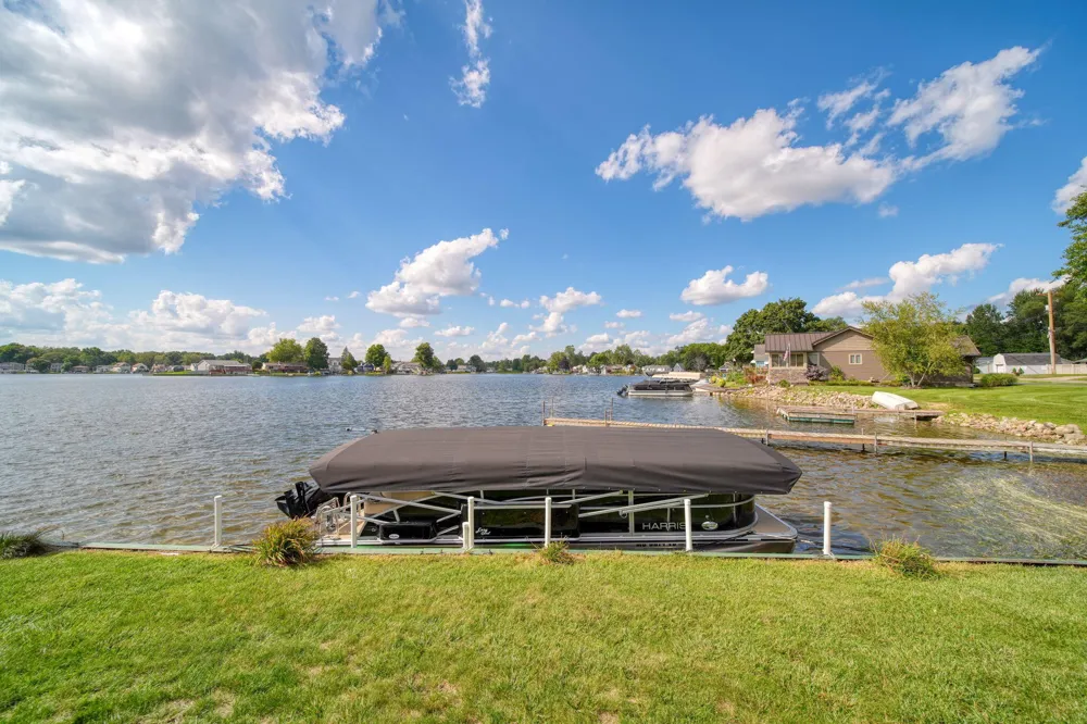 230 Cooks Landing Leoni Township, MI 49254