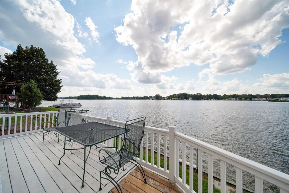 230 Cooks Landing Leoni Township, MI 49254