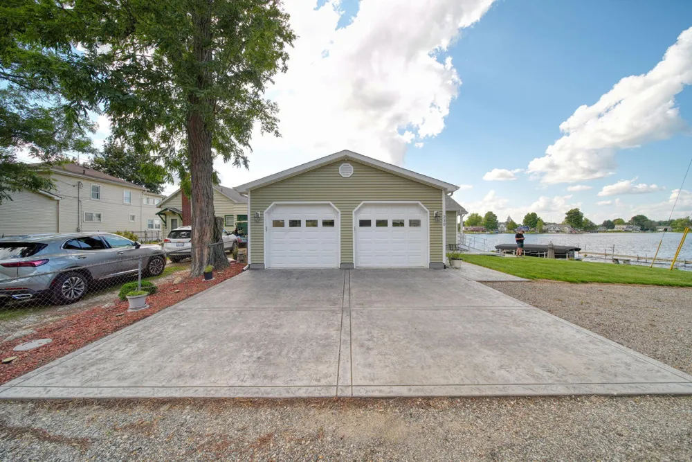 230 Cooks Landing Leoni Township, MI 49254