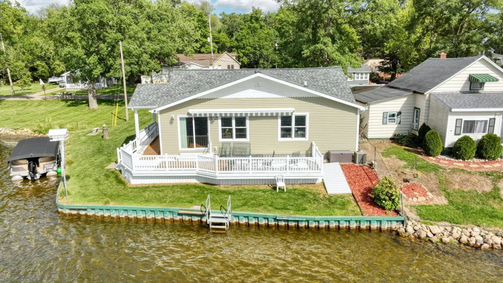 230 Cooks Landing Leoni Township, MI 49254