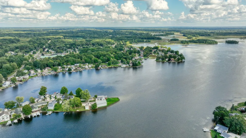 230 Cooks Landing Leoni Township, MI 49254