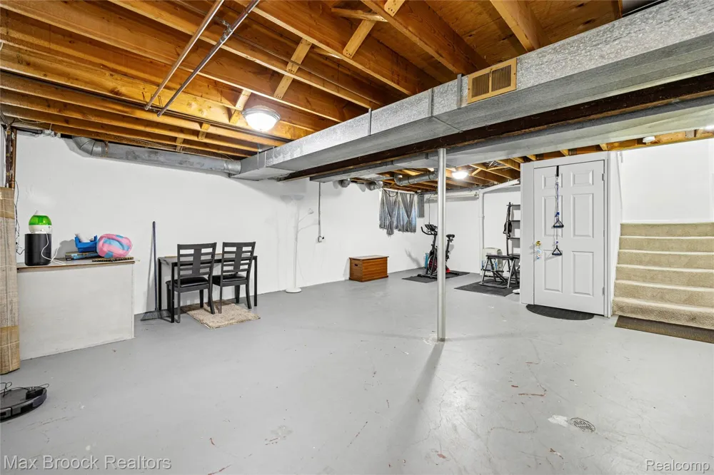 7451 Pebble Point West Bloomfield Charter Township, MI 48322