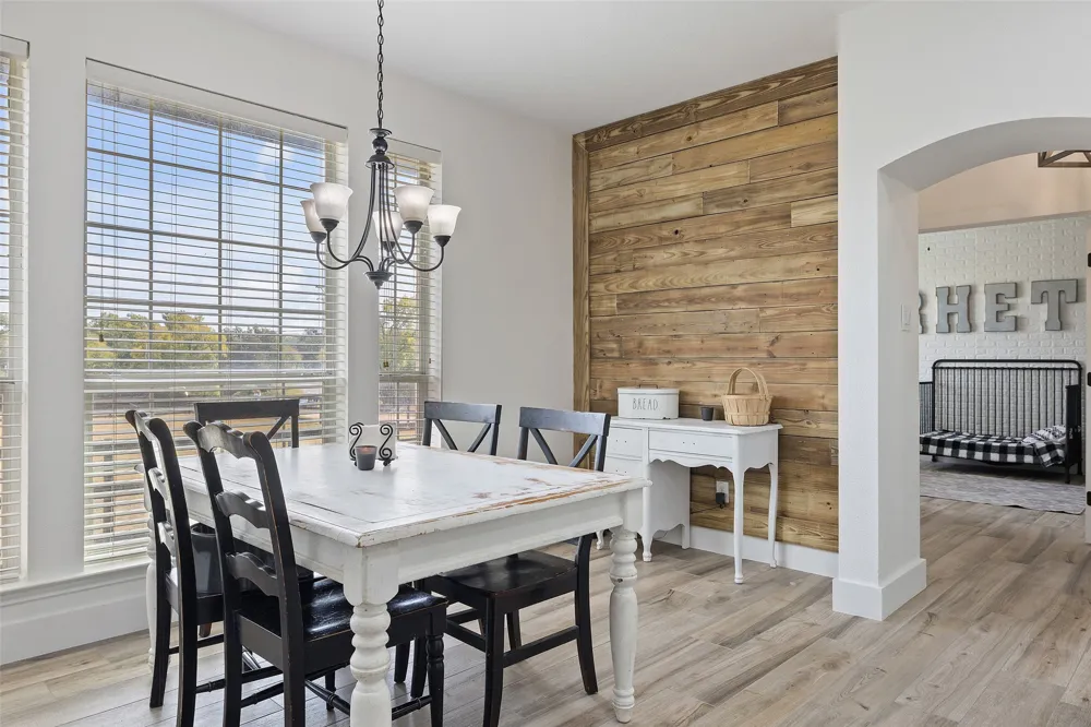 213 Beauchamp Road Dripping Springs, TX 78620