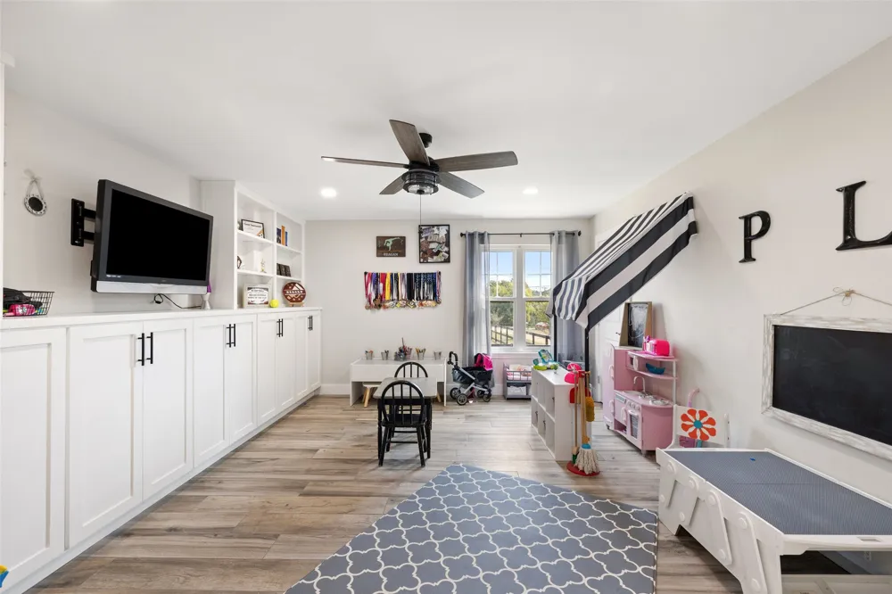 213 Beauchamp Road Dripping Springs, TX 78620